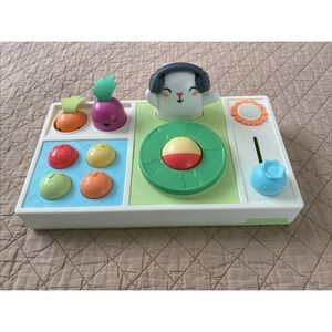 Skip Hop Farmstand “Let the Beet Drop” DJ Musical Interactive Toy